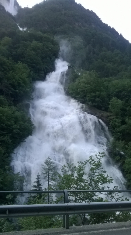 Cascade-Isola di Fondra in the Verrucano Formation (BG)