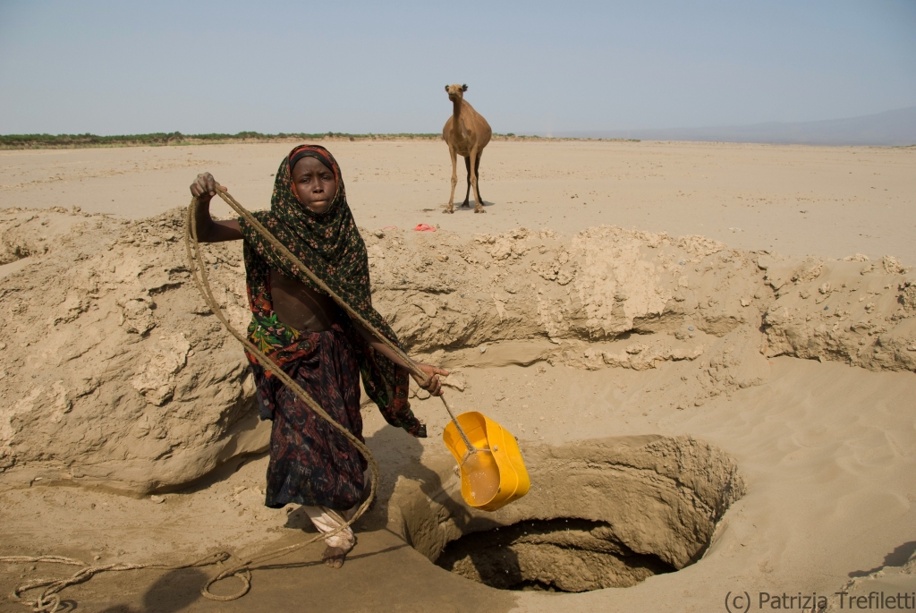 Collecting water from a handmade well